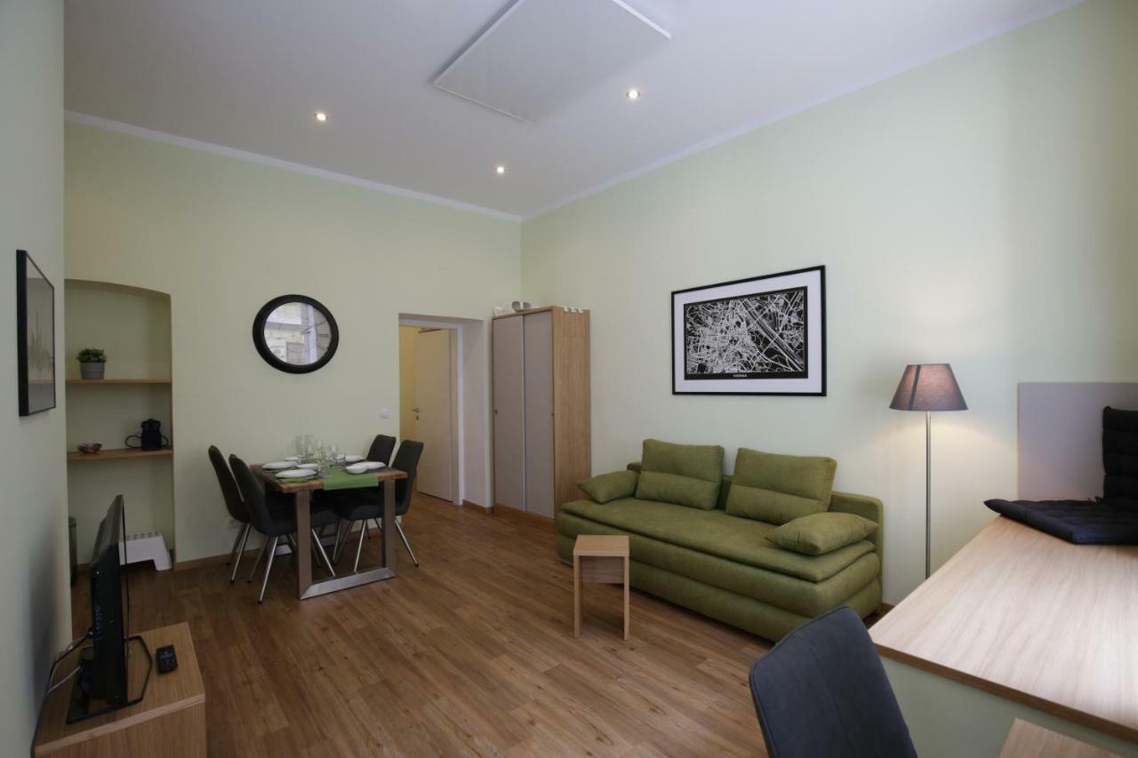 Gold - Contactless Check In Apartment *